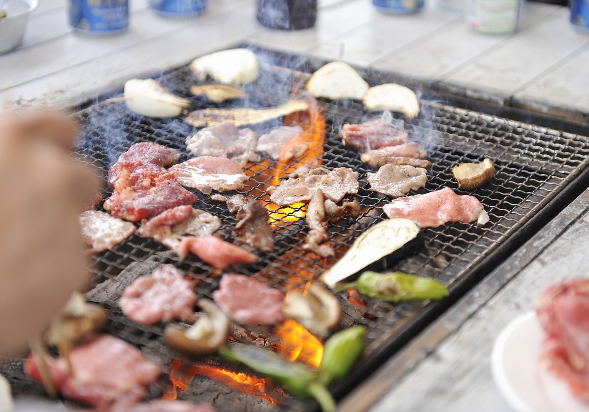 『とくダネ』多摩川50人BBQ主催者の発言が議論呼ぶ…「自粛ってどういう意味ですか」の画像1