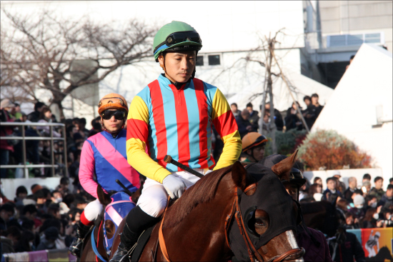 ゴールドアクター「検査結果」に浮き彫りの深刻度......レース直前「異変」を察した武豊騎手がアドバイスを求めた「人物」とはの画像2