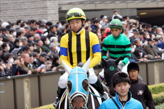 JRA横山典弘騎手「究極の選択」でミスパンテールを選んだ背景。ヴィクトリアマイル（G1）最大のキーマンがG1馬アエロリットを捨てた裏事情の画像1