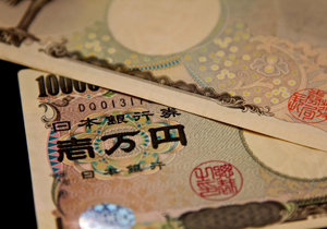 一万円札の匂いを嗅ぐ、「いい見栄」を張る…お金持ちが明かす、「お金を引き寄せる3つの行動」の画像1