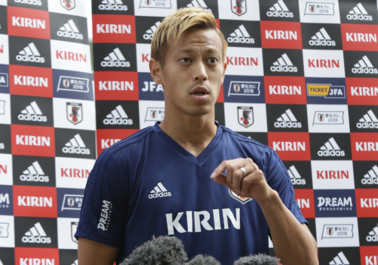 日本代表 本田圭佑 真司にポジションを取られる 発言が チーム全体の心配すべき と物議