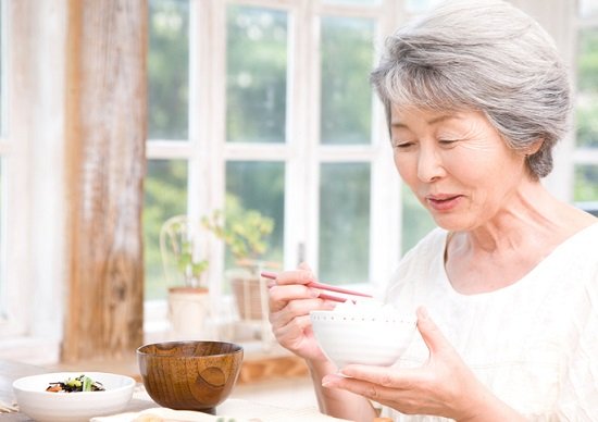 高齢者1245人の追跡調査で判明、長寿命の人に共通の「食事法」の画像1