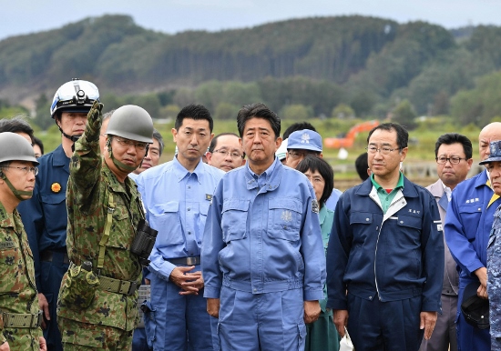 安倍首相、北海道地震を自民党総裁選に利用…混乱する被災地の視察が復旧の妨げにの画像1