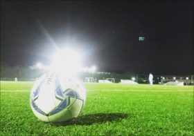 鹿島選手「天皇杯で非礼」ガムクチャクチャ・不遜表彰式に衝撃……過去には「賞金全額返金」も