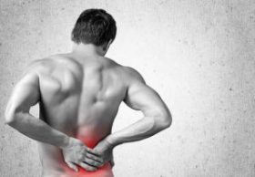 原因不明の腰痛患者が続出するワケは日本特有の医療制度のせいだった？