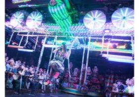 大森靖子は世に出るべくして出るーー歌舞伎町ロボットレストラン公演レポート