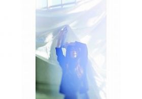 片平里菜は“ギタ女”枠を抜け出した　半年ぶり新作で提示するアーティストとしての成長