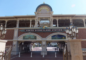 東京ディズニーは玄人しか楽しめない 春休み大混雑 複雑なシステム化