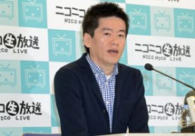 堀江貴文氏が「文春」編集長を「クソチキン」呼ばわりで騒然！ 賛同も批判も多いが……