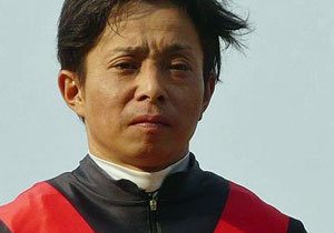岩田康誠騎手の白髪頭は一部好評も 風貌変わりすぎ の声 消極的な騎乗 見た目の変化はやはり あの事故 から Gj