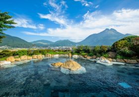 由布院・老舗旅館、熊本・大分地震で半壊から奇跡の復活…全従業員解雇、被害3億円から逆転