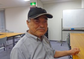 「天皇制反対！」「経済成長など不要、皆で助け合えばよい！」あの男が吠える