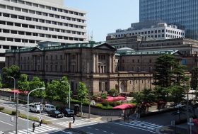 日銀、米国と真逆のさらなる追加金融緩和か…日本経済、本当の異次元状態に