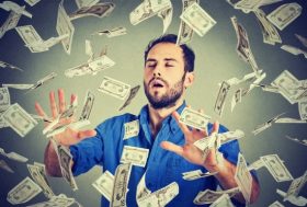 銀行、消滅の危機？牙城を破壊し金融の根底を覆す「フィンテック革命」が爆発的普及