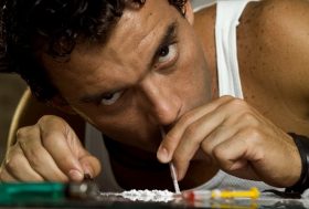 高知東生容疑者、約1年6カ月の懲役も…高島礼子と離婚なら多額慰謝料地獄も