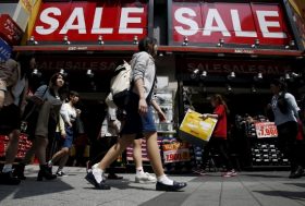 「おトクだ！」と錯覚して実は高額な無駄遣い…「安い」「無料」の巧妙な罠