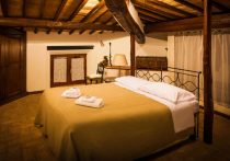 ポケモンGO、地方は「ただただ迷惑」…人増えても「金落とさず」、混乱対策のコスト増