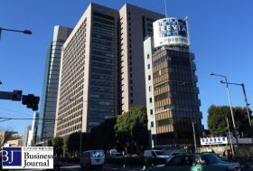 三菱商事vs.伊藤忠、スーパー業界で仁義なき代理戦争勃発…オーケー争奪戦が熾烈化