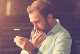 インスタで中年男性がウザすぎる！若い女性フォロー＆意味不明な自撮り連発で嘲笑の的に