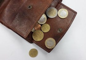 財布をチェックするだけで貯金が増える！ 財布の使い方に見る、お金が貯まる人、貯まらない人