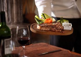 街中のすぐ潰れる飲食店の謎…成功店と真逆の結果を招く「ほんの小さな差」とは？