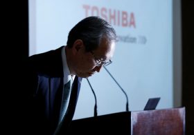 東芝が世界に誇った半導体事業、中国企業が買収するのか…トランプ米大統領が妨害も