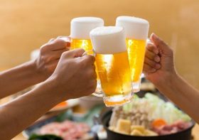 会社の飲み会は「業務」に該当？帰り道での事故が労災認定される条件とは？