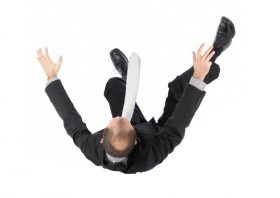 『小さな巨人』無理アリまくりで視聴率急落…間抜け過ぎる香坂、権力にひれ伏す渡部