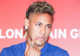 楽天、巨額投資の海外展開が失敗…各国から撤退の嵐でも、FCバルセロナと286億円で契約