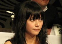 映画突然降板の真木よう子 深刻な状態か 打ち上げでトイレ立てこもり 事務