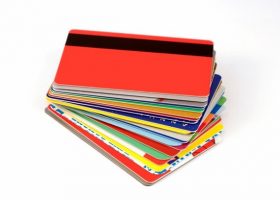 ポイントカードで損をしている消費者たち