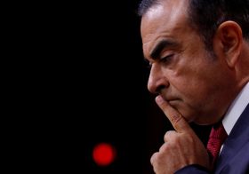 日産のクルマが売れない…不正で新車登録4割減の危機的状況、ゴーン会長は会見に出ず逃亡