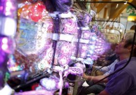 倒産激増のパチンコ業界、2年後に「トドメ」？出玉規制で「勝てない＆魅力ない台」だらけに？