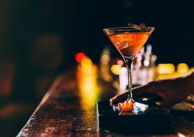 高橋由美子、過去にも某大物俳優と不倫疑惑…夫人が自殺未遂か