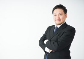 30～40代男性が失敗しないスーツの選び方「6ポインツ・メソッド」とは