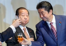 二階自民党幹事長、安倍首相に「俺はもう知らん」か…与党議員「問題認識してくれよ」
