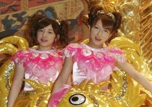 平均月収12万円台 地下アイドルたちが 儲けられない 過激な撮影会をやめない理由