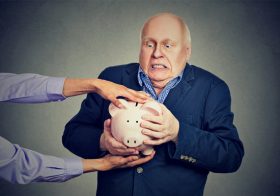 【ケフィア破産】高齢者たちから老後資金をむしり取った超高利回り「投資詐欺」の実態