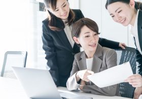 来月から年に5日有休取得させないと企業側に懲役刑も…法律で残業上限は月45時間に