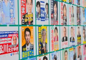 地方議員のトンデモ選挙運動…“騒音”選挙カーの意外な目的、議会欠席しまくりの美女議員