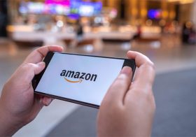 【Amazonアプリ】カメラでスキャンするだけで目の前にある商品が購入できる！
