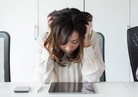 「このサプリで10キロ痩せる！」の“違法”広告が延々と表示され続けるカラクリ