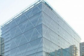 ソニー、エレキ事業の弱体化と人材喪失を招いた、19年前の誤算　トヨタとの対比