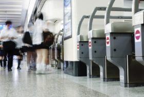 JRの“神対応”冴えわたる？駅改札前の物産展、JRの取り分や出店基準を質問すると…