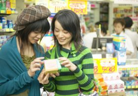 コンビニの隠れた強敵、百貨店業界に肉薄…ドラッグストアの知られざるモデルと実態