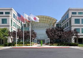 iPhone5億台販売を実現したアップルのカテゴリー創出戦略：生産・流通モデルの変革