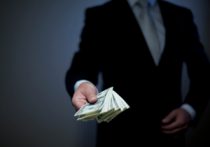 秘密保護法、海外投資家の「日本離れ」加速、株価下落の懸念、市場関係者間で広がる