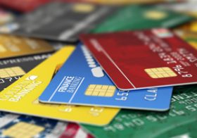 買い物依存症OL、なぜ借金500万円？どう脱出？ストレスをためない健康的な貯金術とは