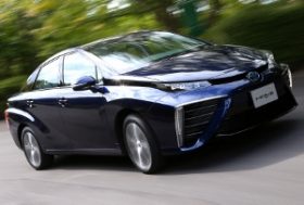 トヨタ、過去最高益更新から見える課題は「富の配分」　下請けとの共存共栄は可能か