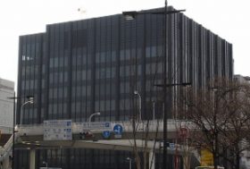 某有力銀行、頭取解任クーデターで地銀再編加速か　統合含みの提携競争勃発、有力行同士も